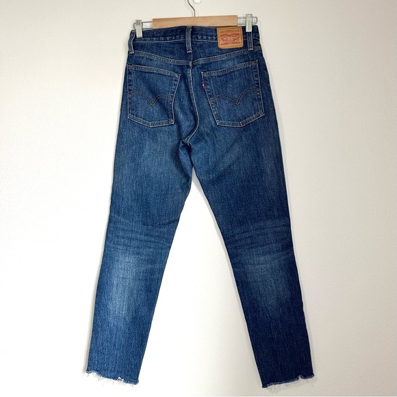 Levi's Wedgie Skinny Jeans in Classic Tint
White Oak Cone Denim Size 26 - Picture 4 of 10